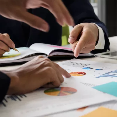 canva-business-people-meeting-with-new-startup-project--MAEV5nbscXw